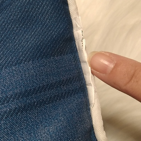 Let It Snow Pair Of Throw Pillows Removed Tags Never Used - Picture 8 of 8